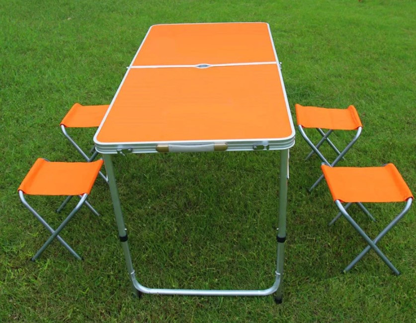 Стіл алюмінієвий валіза для пікніка зі стільцями (посилений) ПОМАРАНЧЕВИЙ, Розкладний туристичний стіл