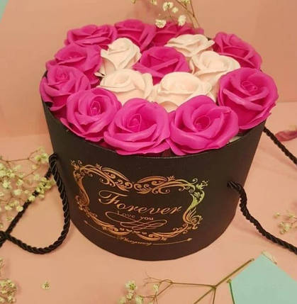 Подарунковий РОЖЕВИЙ набір мила з троянд у капелюшної коробки | Мильні квіти, фото 2