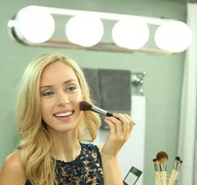 Підсвічування на дзеркало для макіяжу Studio Glow, Бездротовий світильник для дзеркала, фото 1