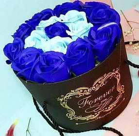 Подарунковий СИНІЙ набір мила з троянд у капелюшній коробці, Мильні квіти