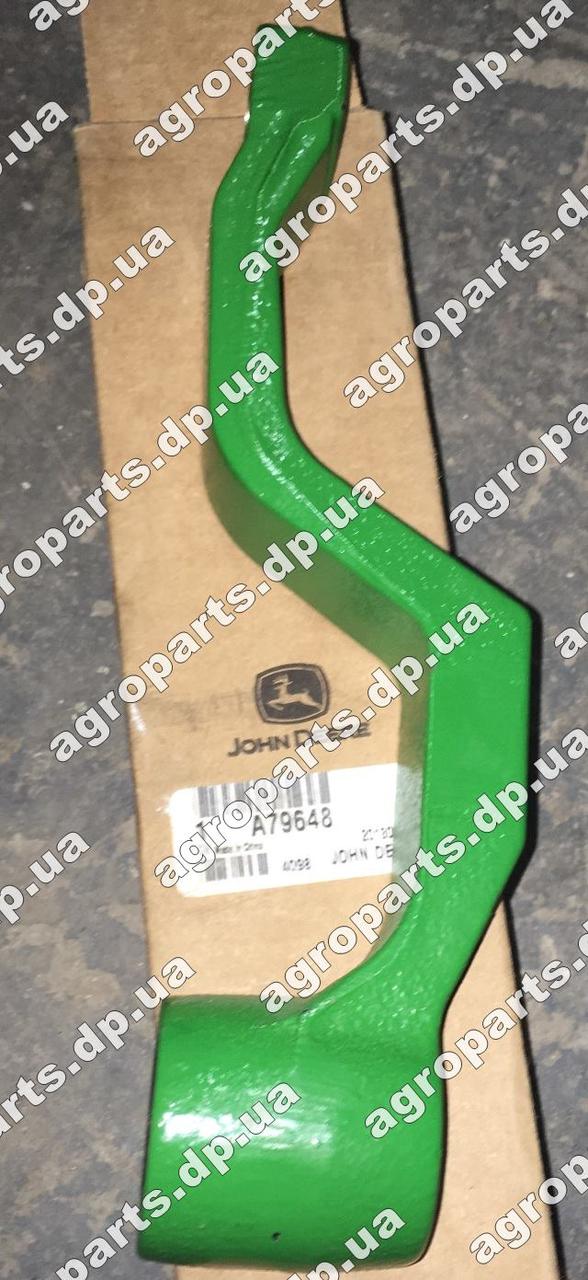 Важіль A79648 колеса A92817 John Deere ARM GAUGE WHEEL А92817 кронштейн коса А79648