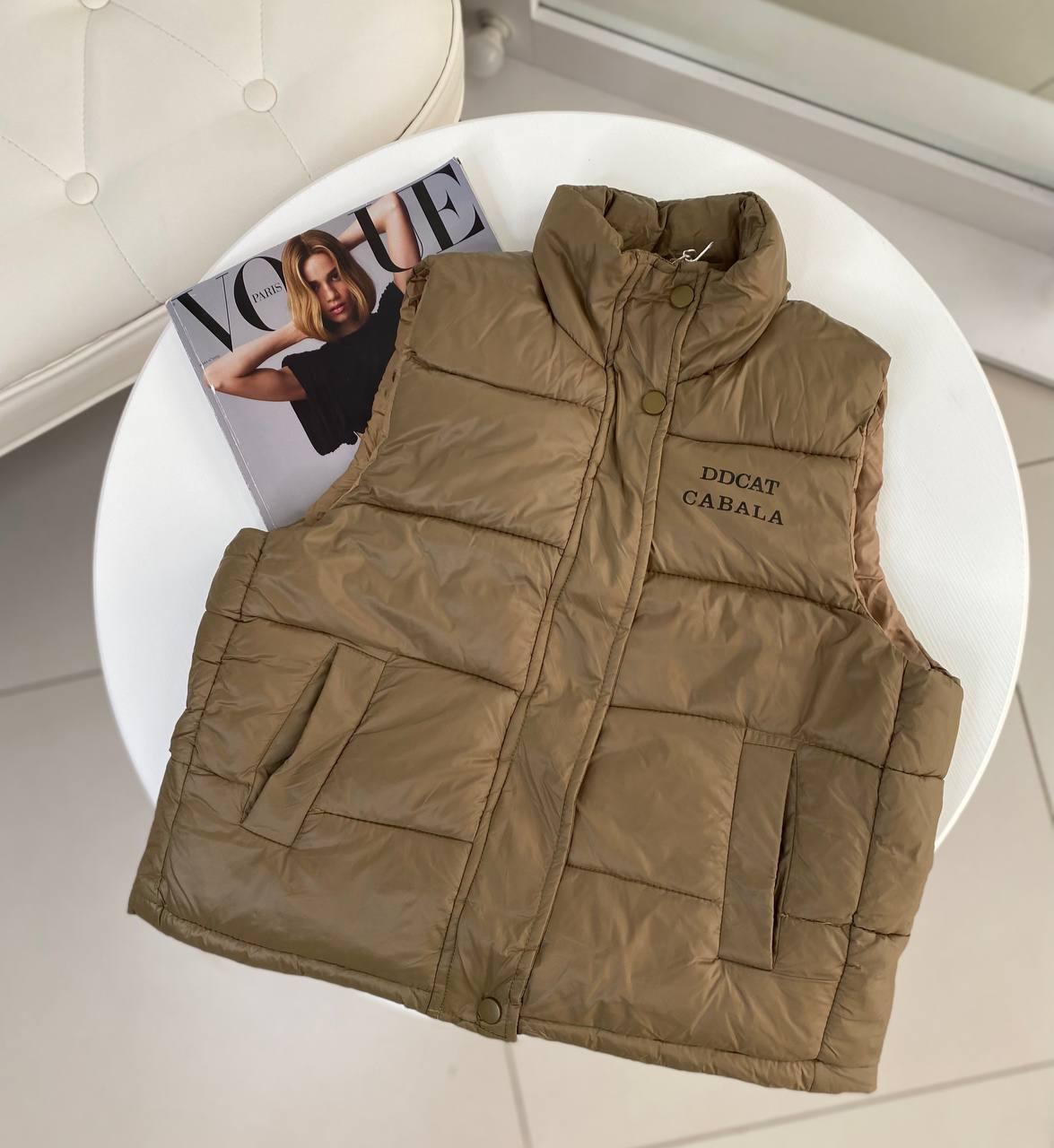 Дитяча куртка жилетка з написом Коричнева 8015 180, Cabala, Коричневый, Унисекс, Весна Осень, 7 лет, фото 1