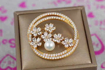 Брошка Xuping Jewelry гілочка з перлами в подвійному кільці золотиста