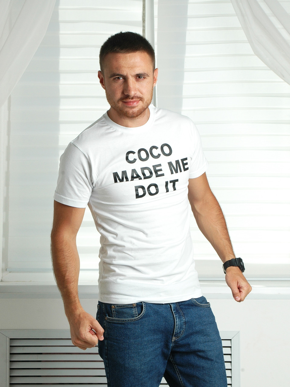 Біла чоловіча футболка з принтом, фото 1