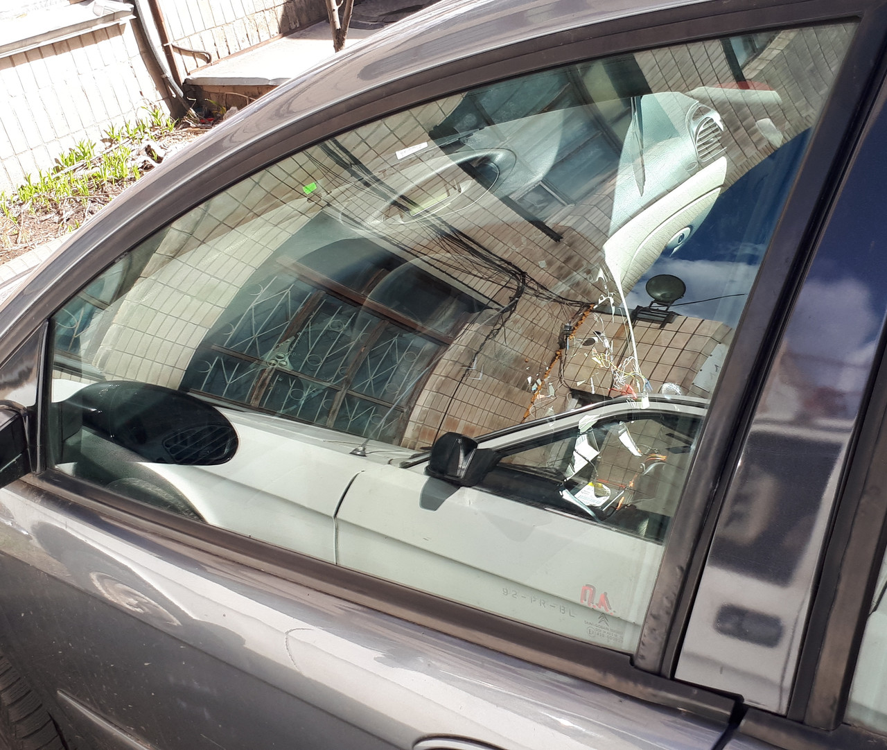 Скло опускне передньої лівої двері водійське Сітроен Citroen C5
