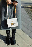 Женская сумка кожаная каркасная белая через плечо на цепочках квадратная кросс боди