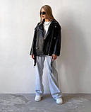 Жіноча чорна куртка-косуха в стилі оверсайз, фото 6