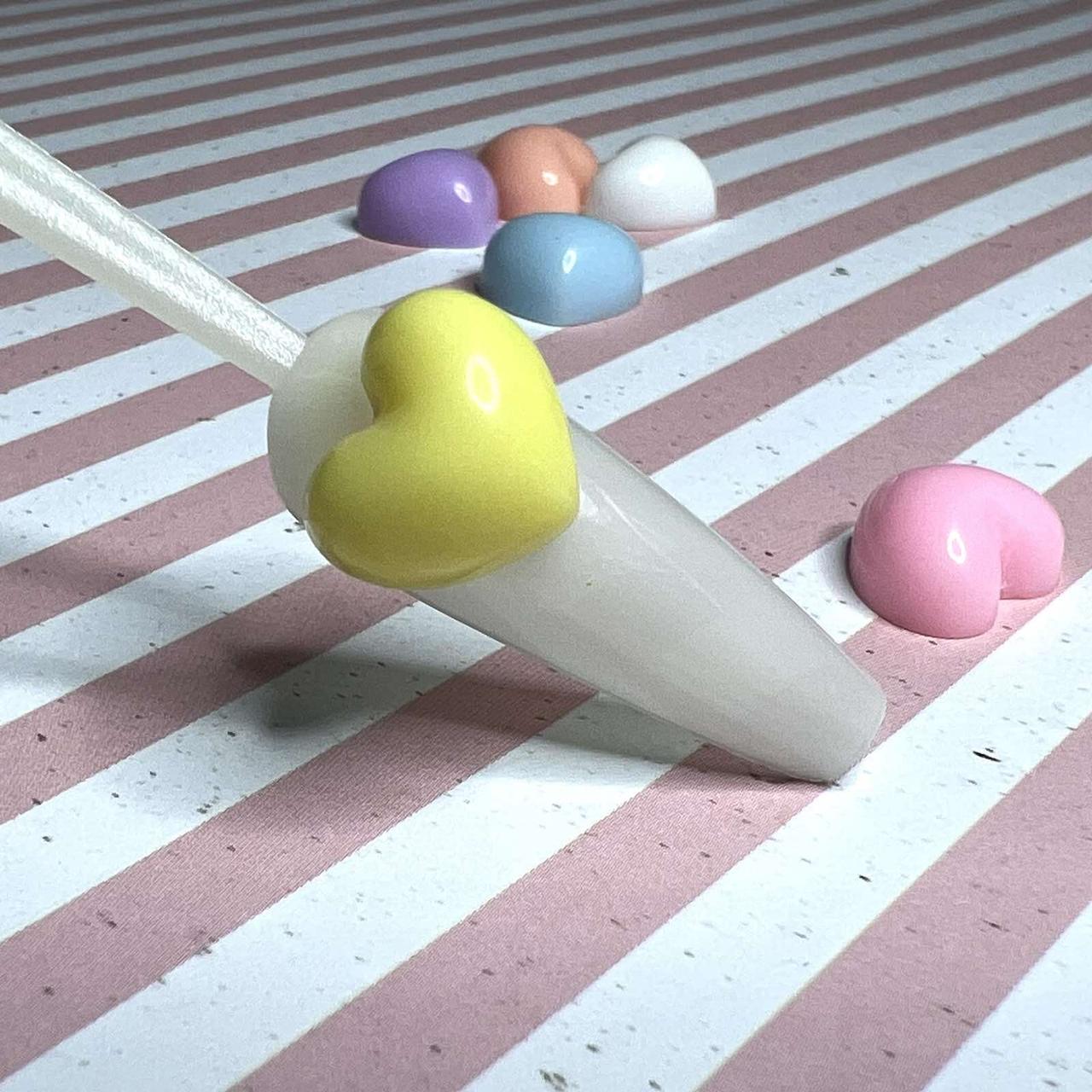 Об'ємне сердечко (1шт) для декору нігтів жовте