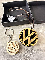 Подвеска ароматизатор Volkswagen + брелок логотипом, аромат Love Spell (KG-7057)