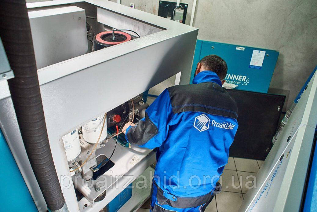 ЗАМІНА КЛАПАНА МІНІМАЛЬНОГО ТИСКУ В КОМПРЕСОРІ, фото 1