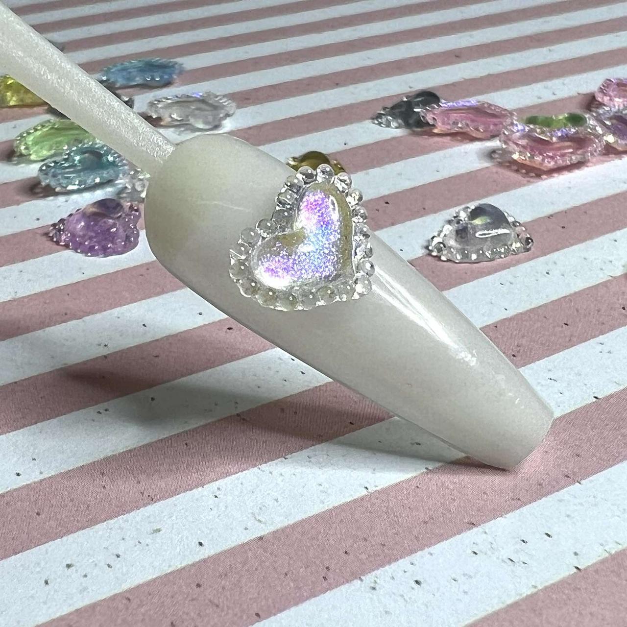 Декор сердечко об'ємне (1шт) для дизайну нігтів