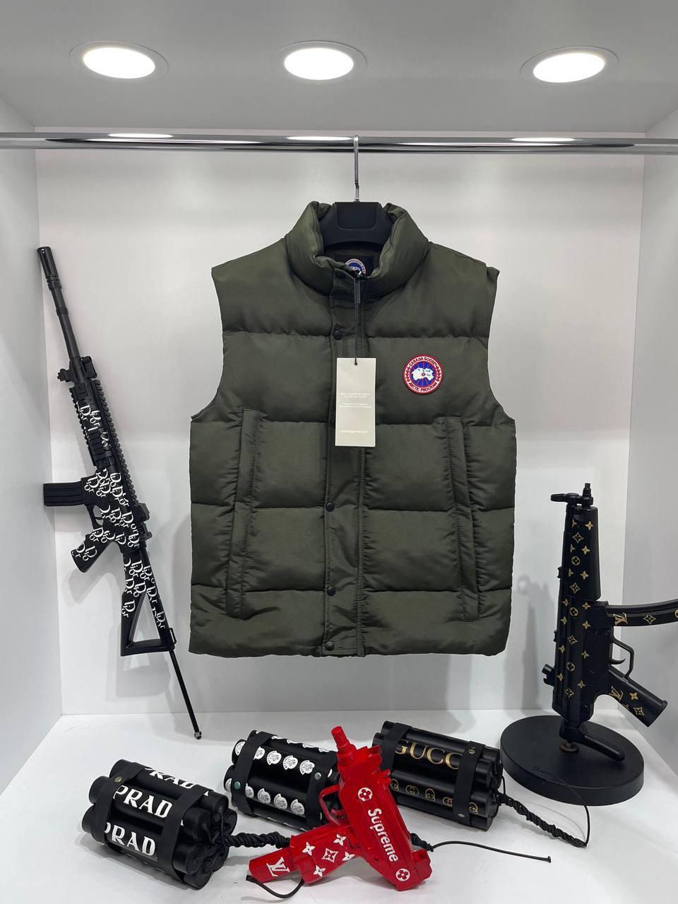 Жилетка безрукавка чоловіча сіра весна-осінь без капюшона бренд Canada Goose