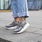 Жіночі кросівки сірого кольору на білій підошві з липучкою, фото 4