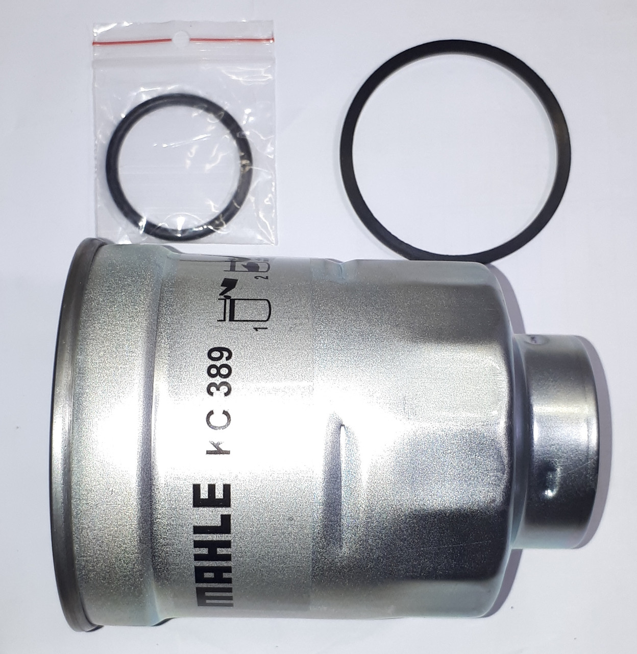 Фільтр паливний Toyota Toyota Ауріс Auris Авенсіс Avensis Королла Corolla Версо Verso