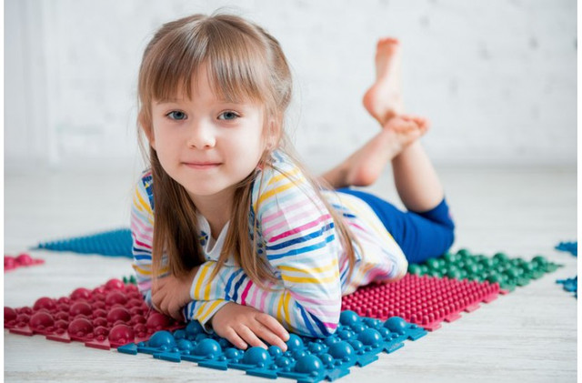 масажні килимки для дітей, ортопедичні килимки, орто, килимок масажний, дитячий масажний килимок, масажний килимок з камінням, масажний килимок