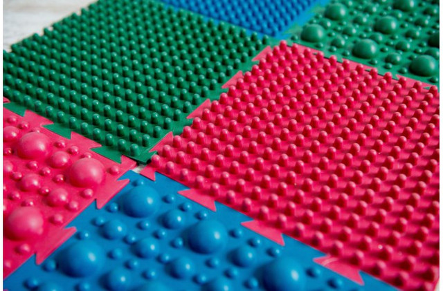 масажні килимки для дітей, ортопедичні килимки, орто, килимок масажний, дитячий масажний килимок, масажний килимок з камінням, масажний килимок