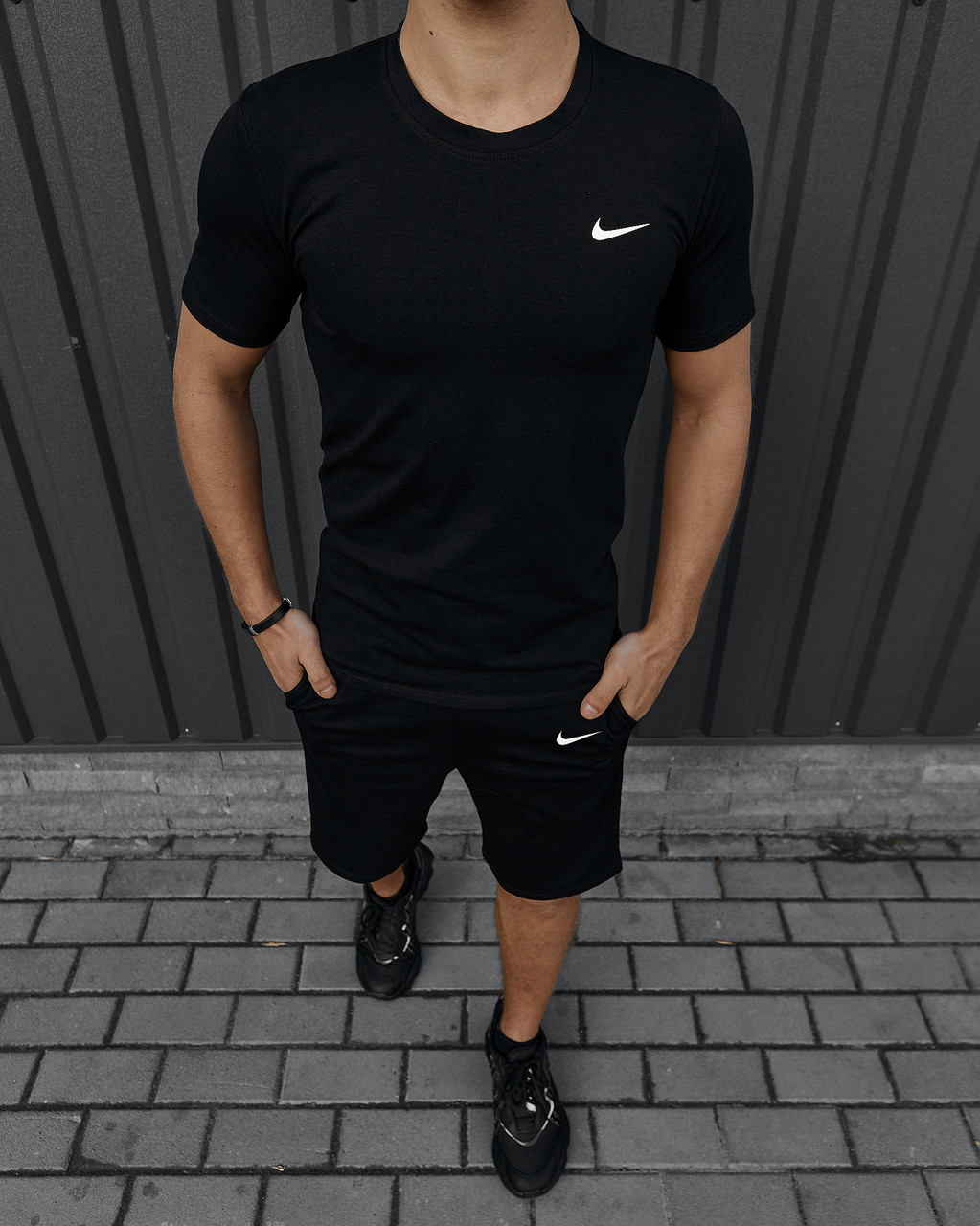 Чоловічий літній костюм Nike Футболка + Шорти чорний комплект Найк