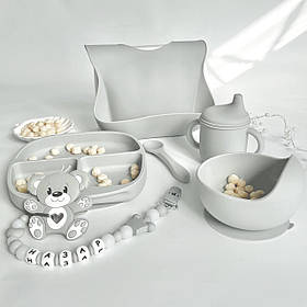 Силіконова секційна та глибока тарілка на присосках, нагрудник, поїльник, прилади, іменний гризунок