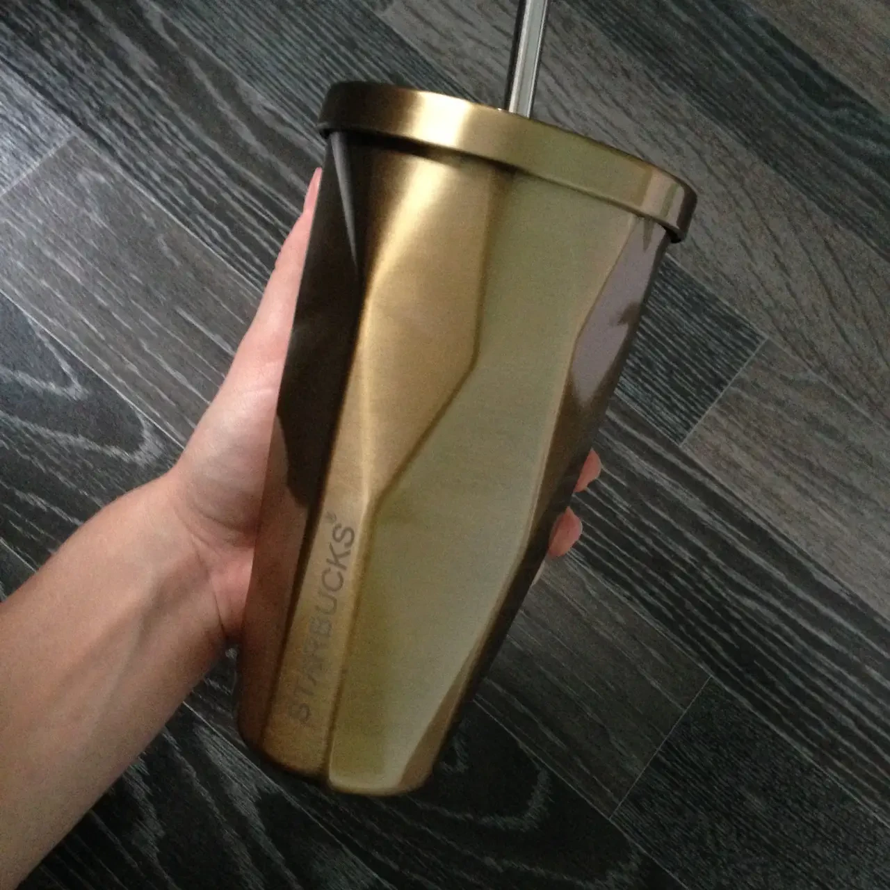 Стакан із кришкою та трубочкою Starbucks Золото