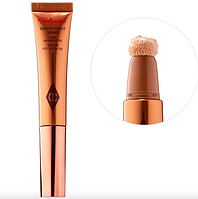 Хайлайтер для лица Beauty Highlighter Wand Spotlight от Charlotte Tilbury перекрученый рисунок