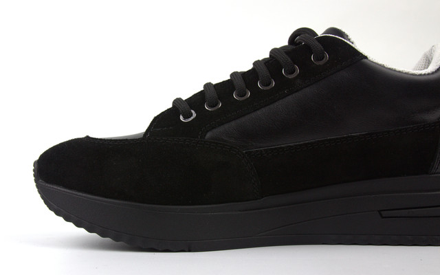 Черные кроссовки кожаные кеды женская обувь больших размеров 40-44 Cosmo Shoes Rumiya Black BS 1806080834
