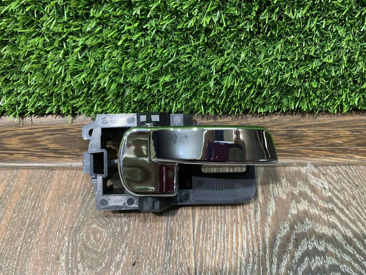 Нова Ручка внутрішня передня задня права ліва Нісан Кашкая J10 нова, Nissan Qashqai J10 2004-2012, фото 1