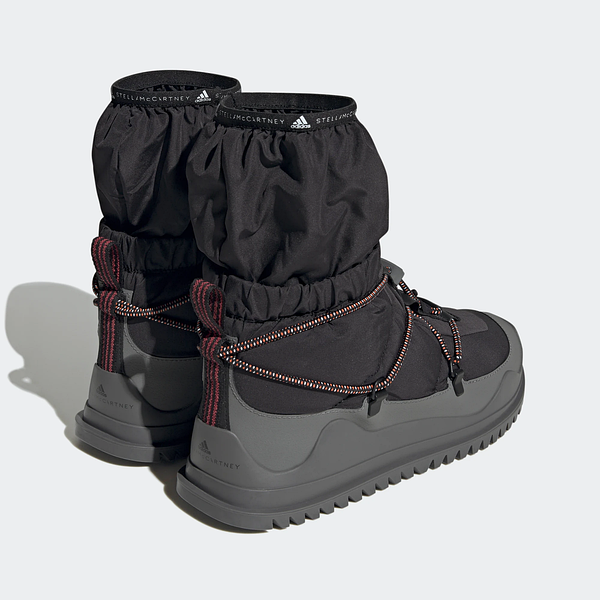 Moon hotsell boots adidas