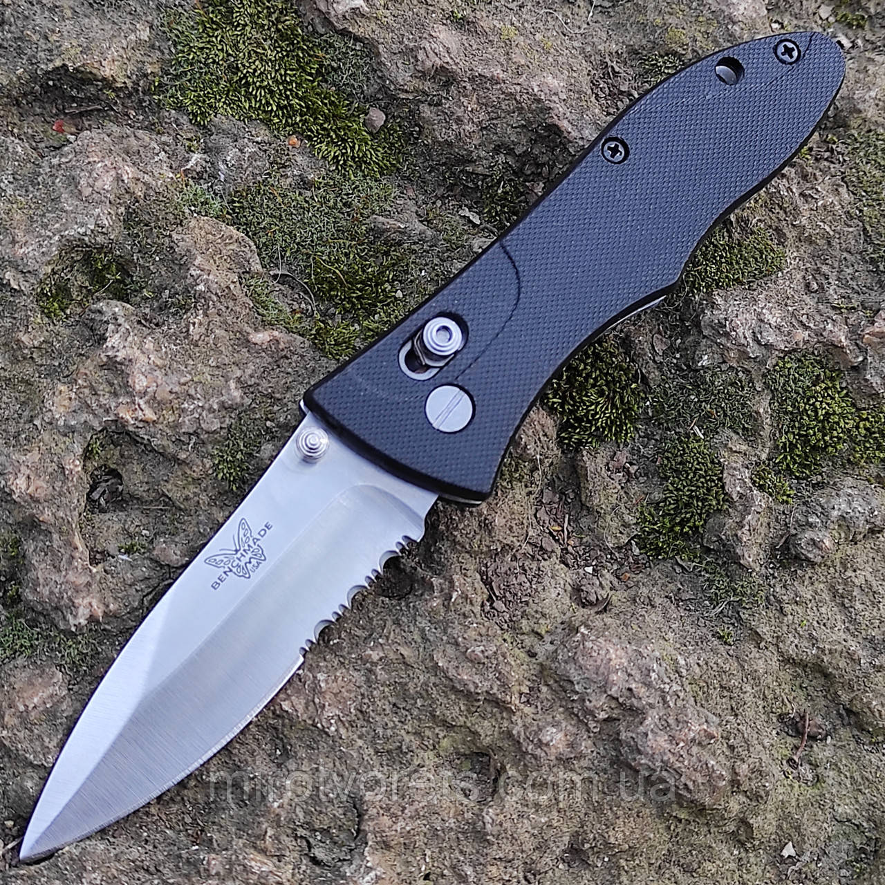 Розпродаж. Ніж складаний Benchmade, 440, пластик