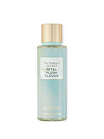 Спрей Petal Plush Clouds Victoria s Secret 250 мл