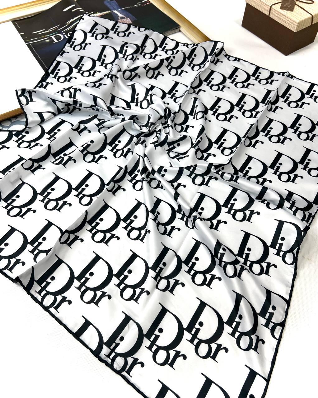 Шовкова брендова хустка Dior 90*90 см білий ручна обробка краю