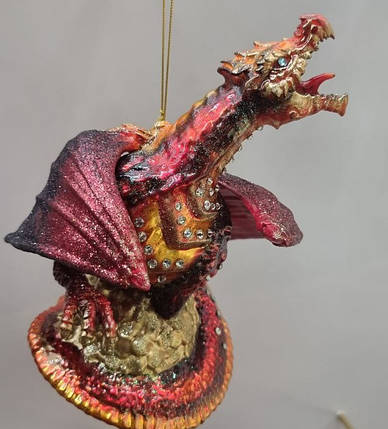 Скляна ялинкова іграшка дракон на скарбах символ року   Mostowski Family Дракон, фото 2