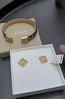 Серебрянные серьги с позолотой - гвоздики фирмы Spark