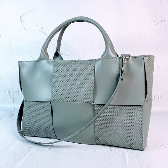 Сумка жіноча "Вега" натуральна шкіра, сіра з тисненням під плетінку, фото 1