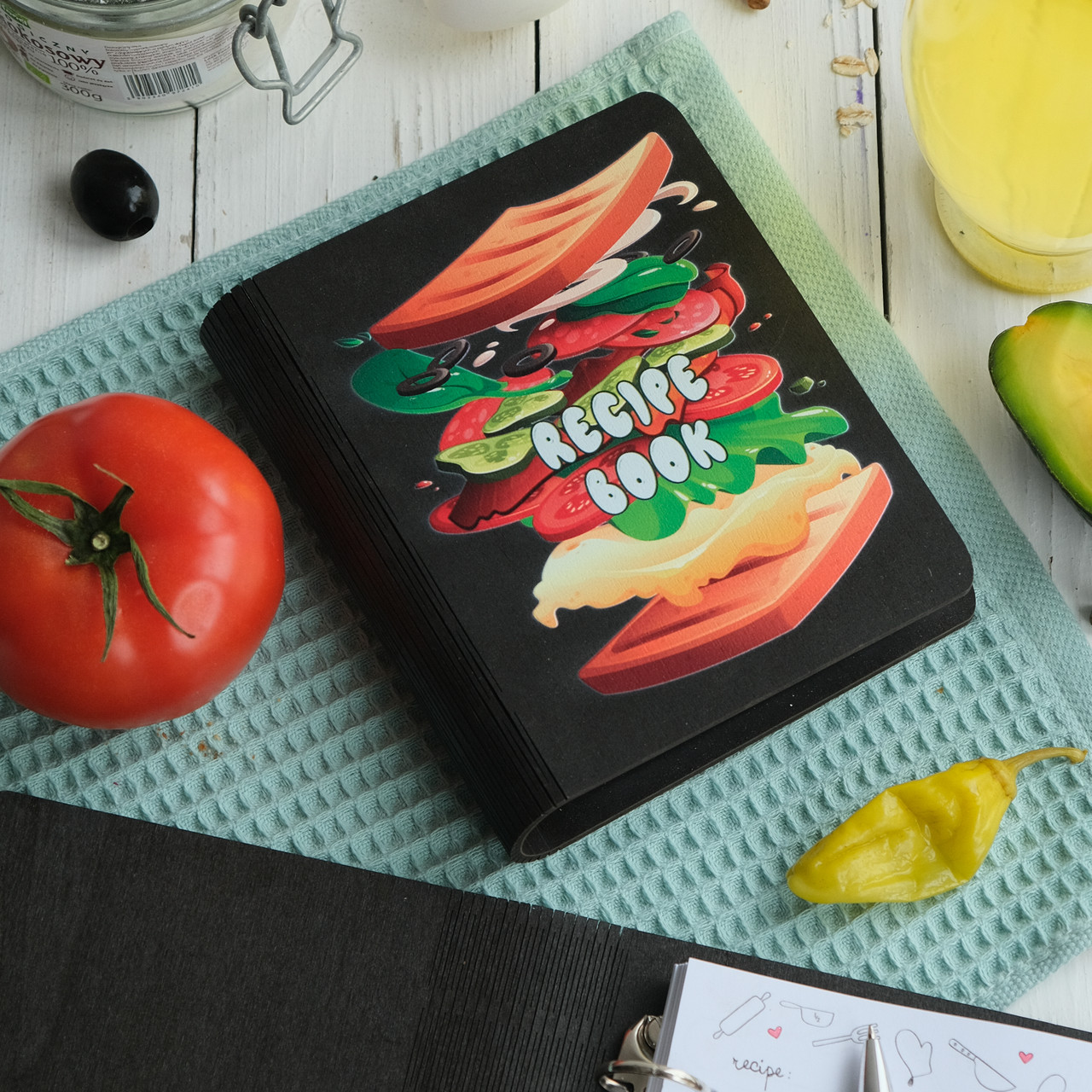 Книга для записів кулінарних рецептів "RESIPE BOOK" дерев'яна підставка та ручка в подарунок