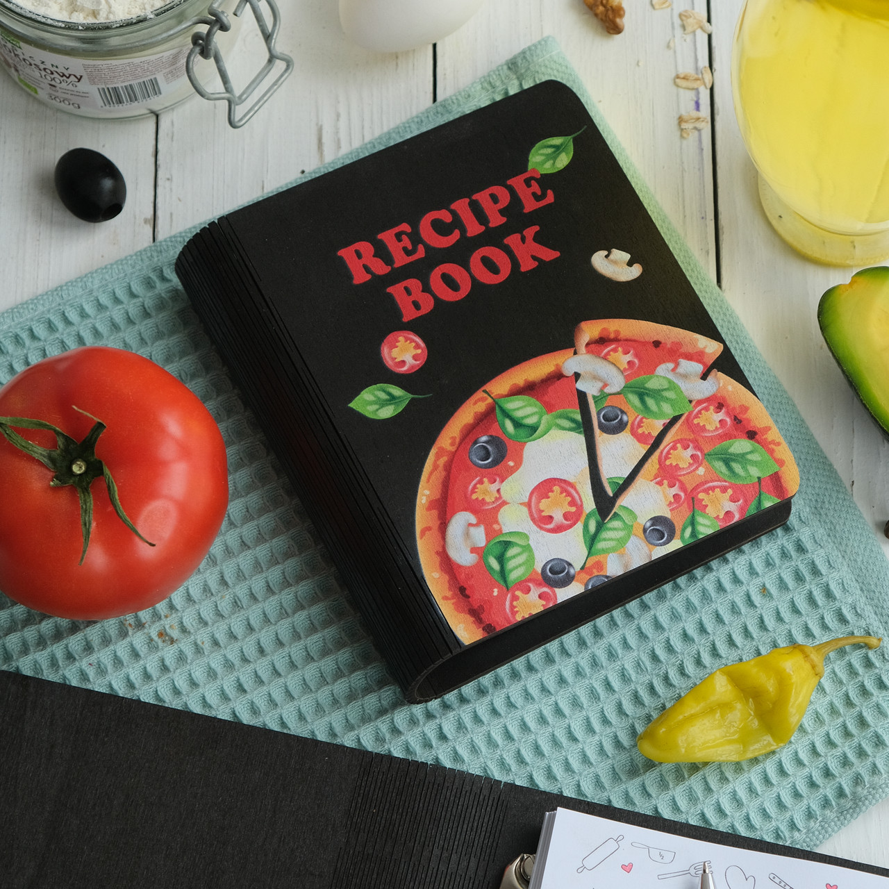 Книга для записів кулінарних рецептів "RESIPE BOOK" дерев'яна підставка та ручка в подарунок