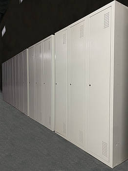 Шафа одежна металева ШОМ-400