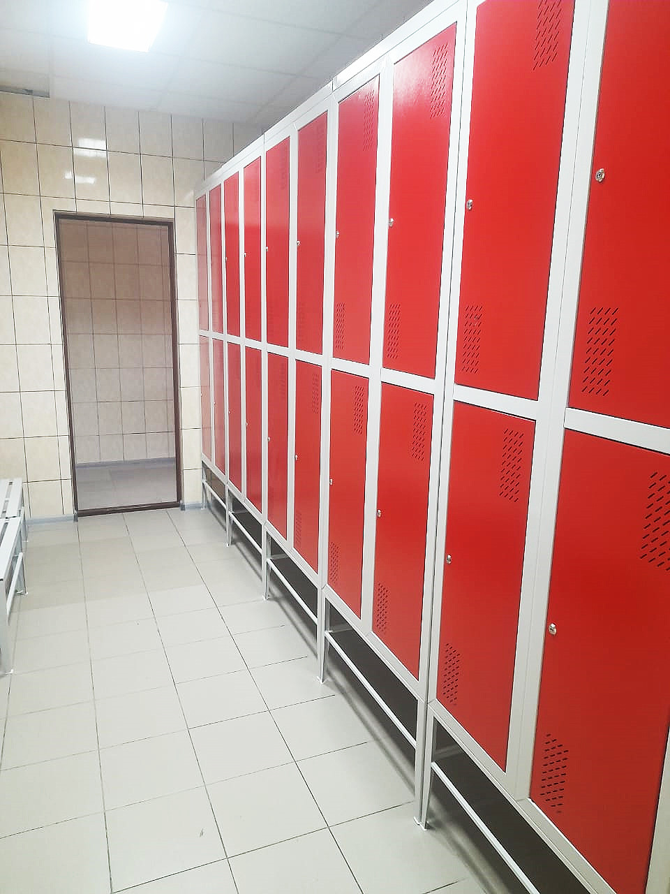 Шафа для одягу металева ШОМ-400/2/4 червона