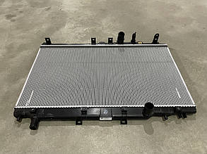 Радіатор основної Honda M-NV