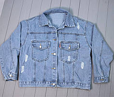 Базова жіноча джинсова куртка з кишенями на осінь