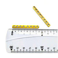 Пластина DCP під гвинти 1,5мм (титан) на 8 отворів