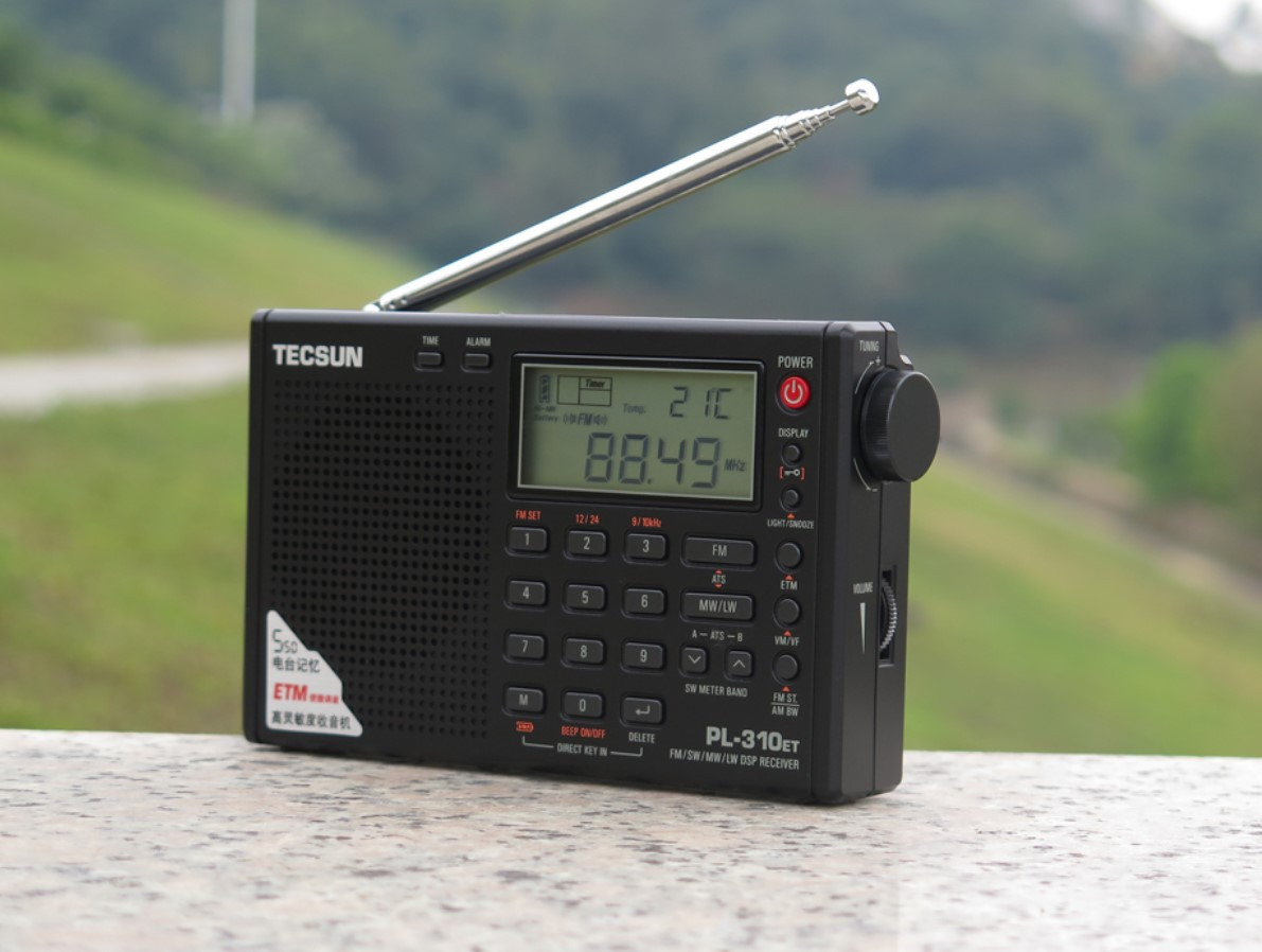 Радіоприймач Tecsun PL-310E цифровий