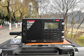 Радіоприймач Tecsun PL-990 цифровий