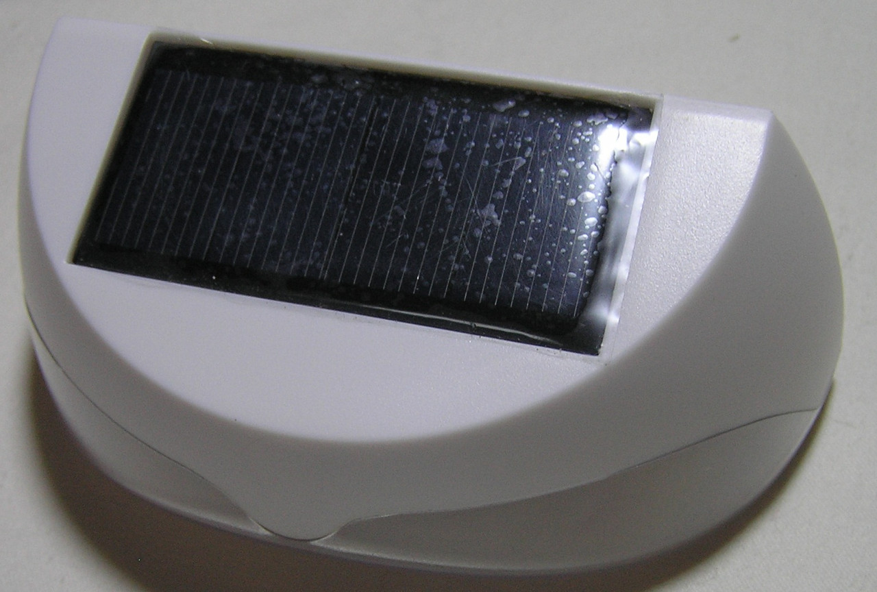Світильник SL-50C (IP65) на сонячних батареях на стіну
