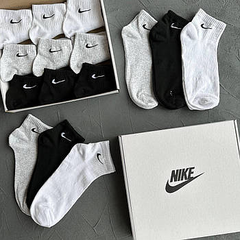 Чоловічі короткі шкарпетки Nike 30 пар білі сірі чорні Найк подарунковий набір шкарпеток