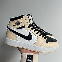 Женские кроссовки Nike Air Jordan Retro 1 Black Beige (бежевые с белым и чёрным) повседневные кроссы 0467v топ