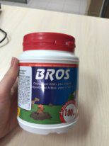 Відлякувач кротів, собак, кішок BROS 450 мл.