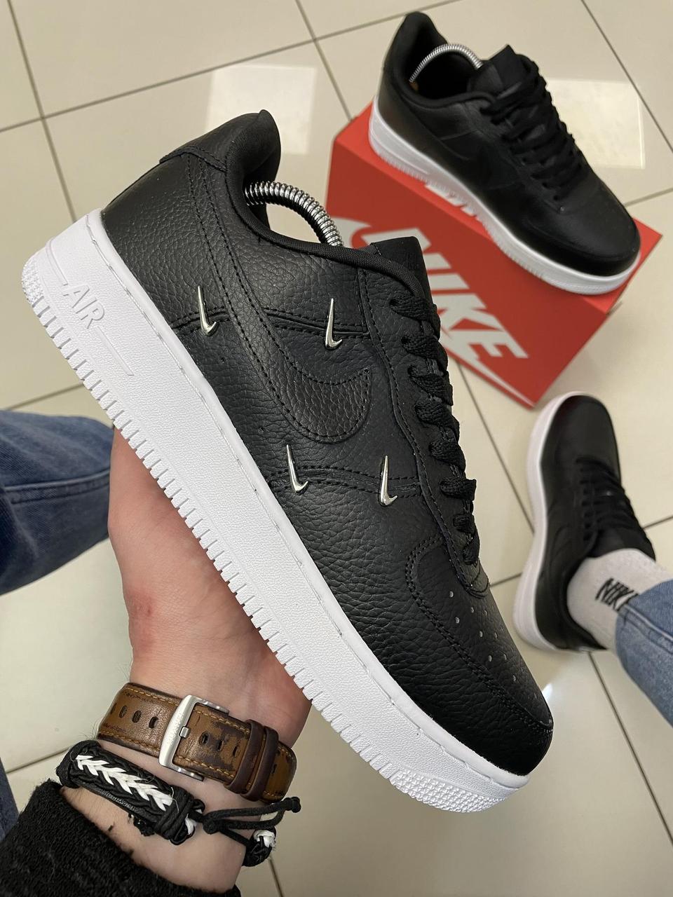 Купить Кроссовки Nike Air Force VJ (Черные с белой подошвой), цена 1287 ...