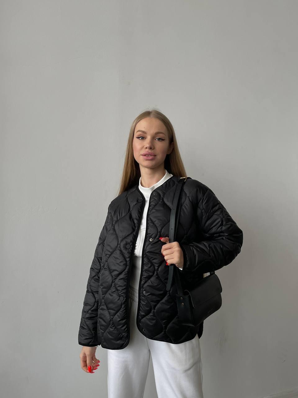 Демісезонна жіноча стьобана куртка Gf2444