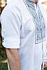 Чоловіча вишиванка білого кольору з чорним орнаментом геометрії для стильного образу, фото 6