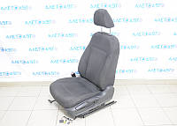 Водительское сидение VW Jetta 11-18 USA без airbag, механич, тряпка черн